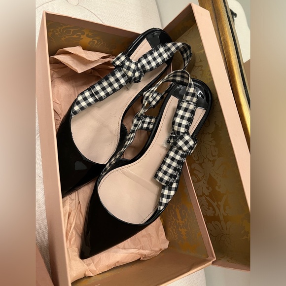 Miu Miu Shoes - Miu Miu
Patent Leather Plaid Print Slingback Flats